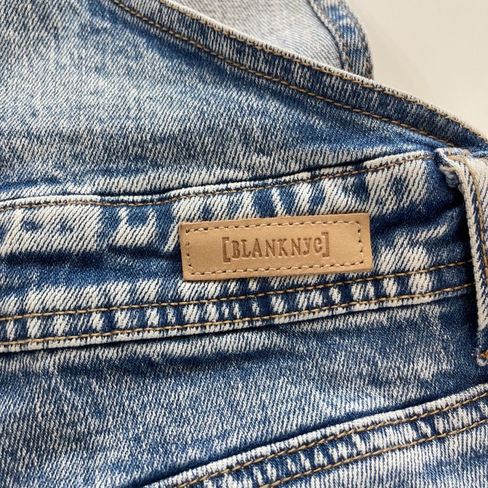 BLANKNYC Blue Stonewashed Distressed Denim Overalls Size 24 NWOT - Picture 6 of 14